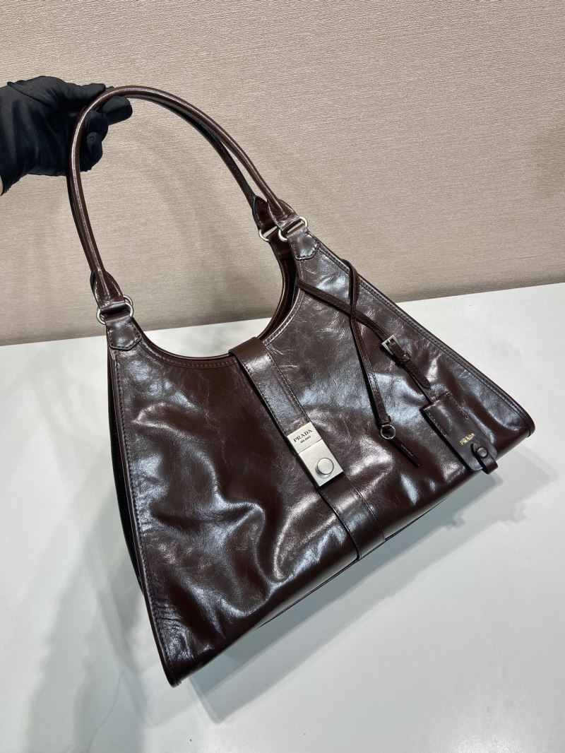 Pra*a hobo bags